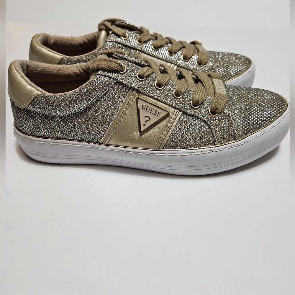 Guess Big Girl Metallic Glittery Sneakers Size 6.5 M Gold & Silver #S-78